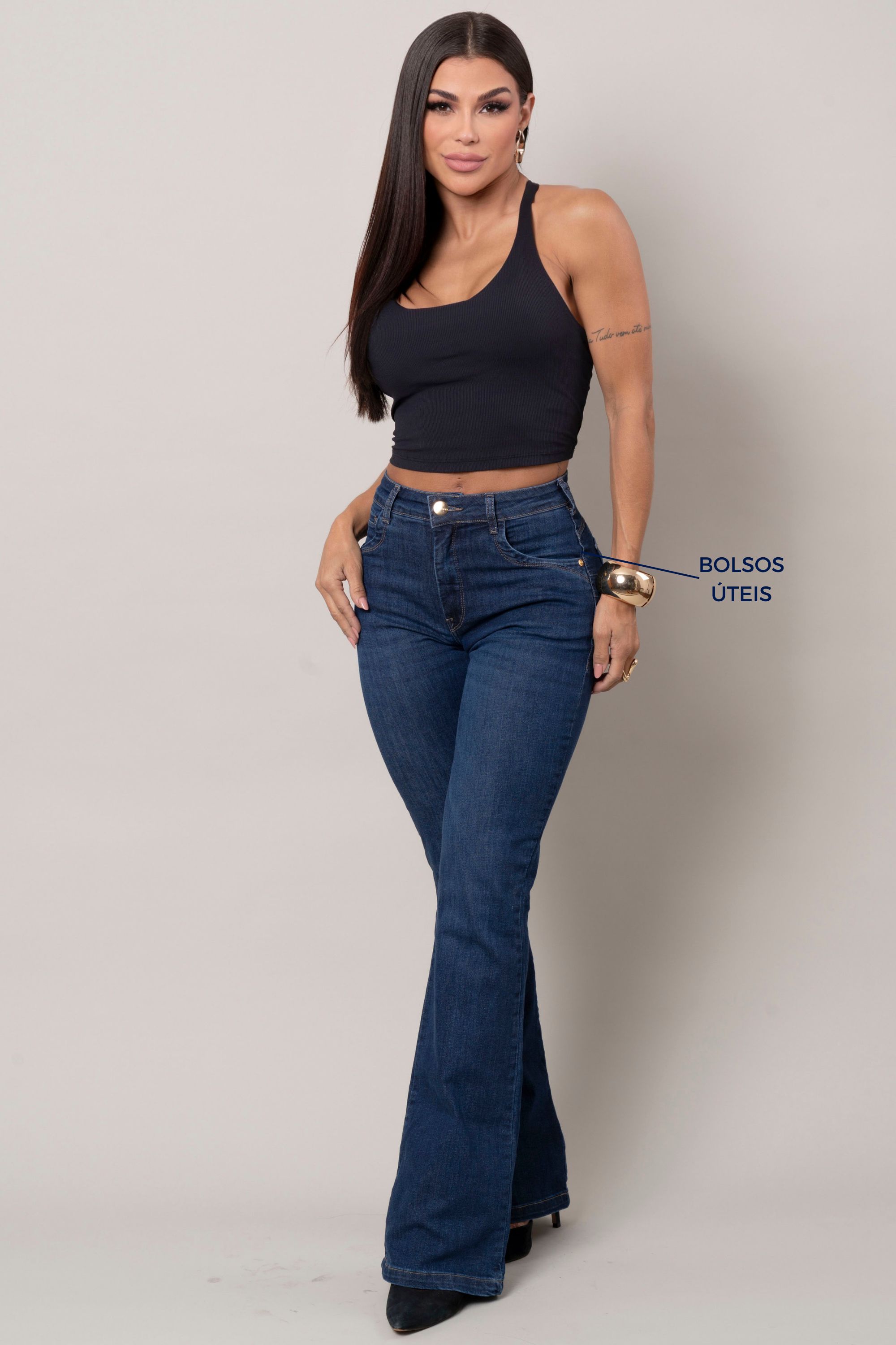Calça Feminina Flare: Elegância e conforto para sua loja.